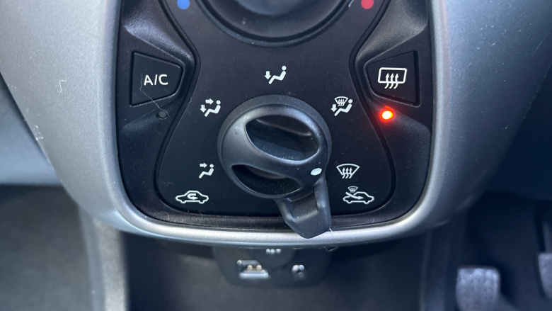 Toyota Aygo 1.0 VVT-i X-Play 5dr Petrol Hatchback